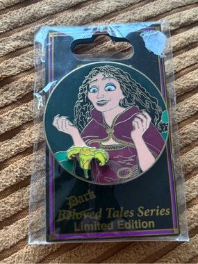 🖤Disney DSSH Mother Gothel Pin